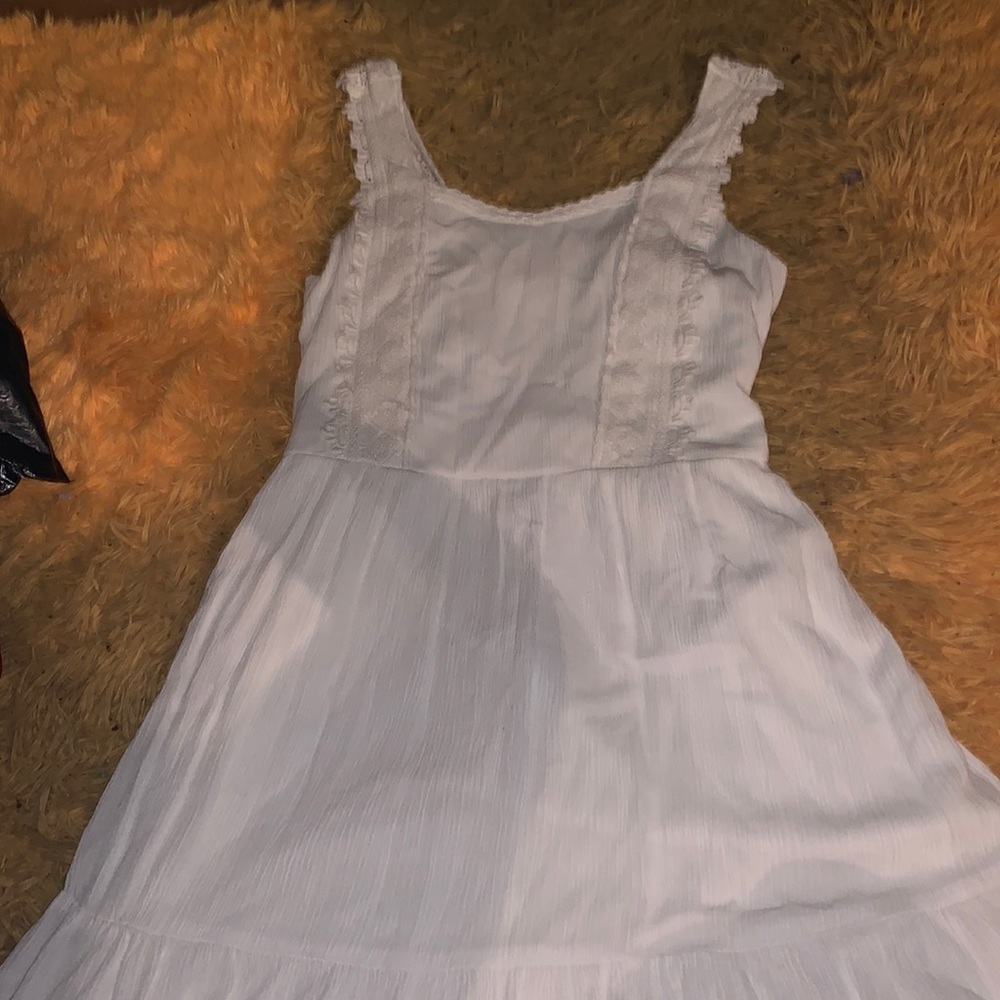 White detailed summer dress. Perfect condition! Size XL/TG(14-16)